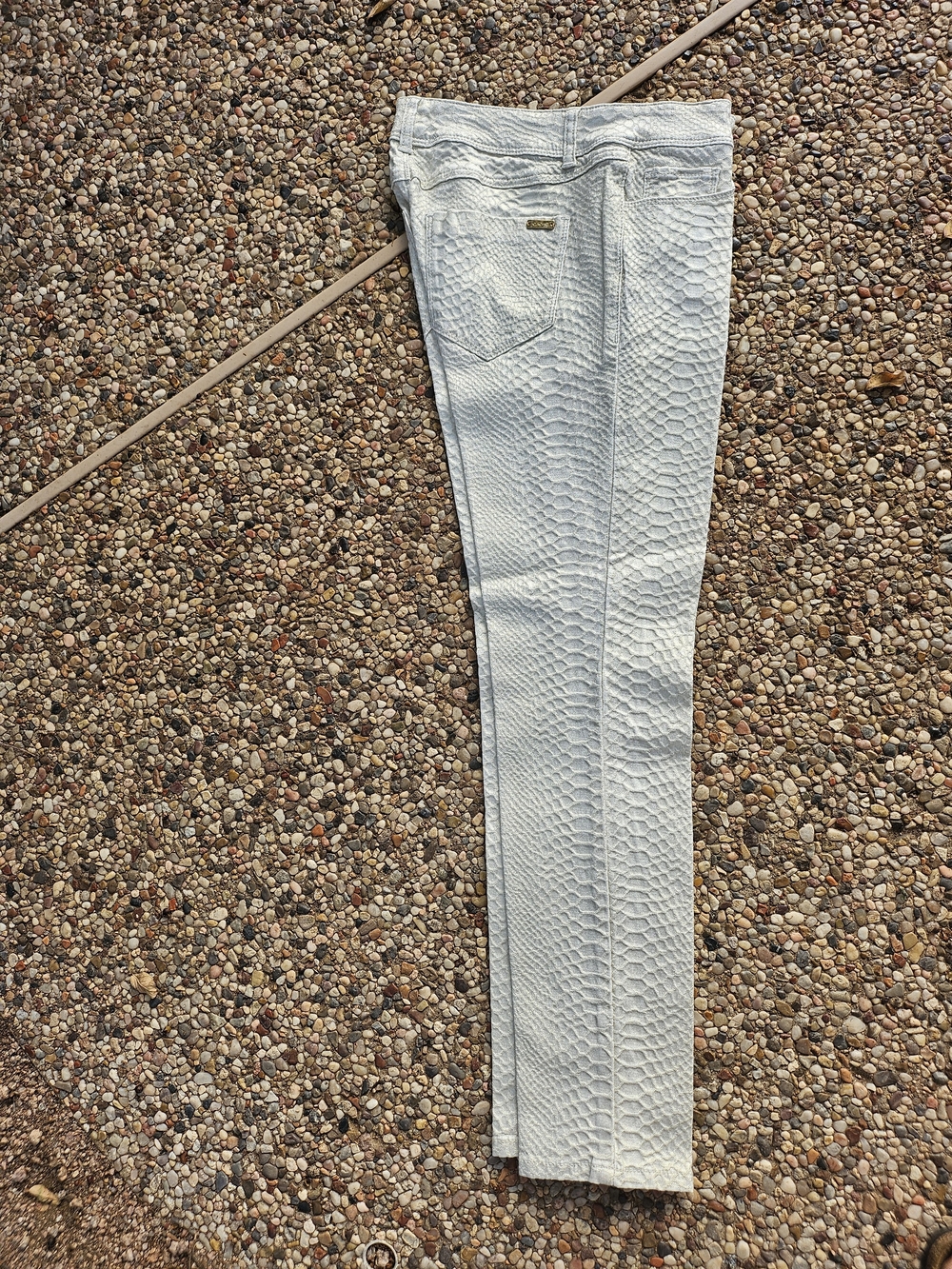 Cache White Textured Cotton Spandex Sculpted Faux-Snakeskin Straight Leg Pant 2